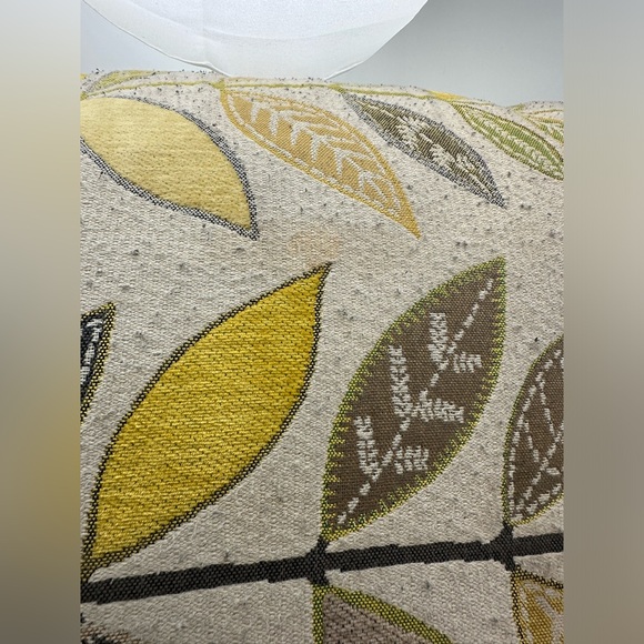 ASHLEY FURNITURE PILLOWS - Picture 9 of 16